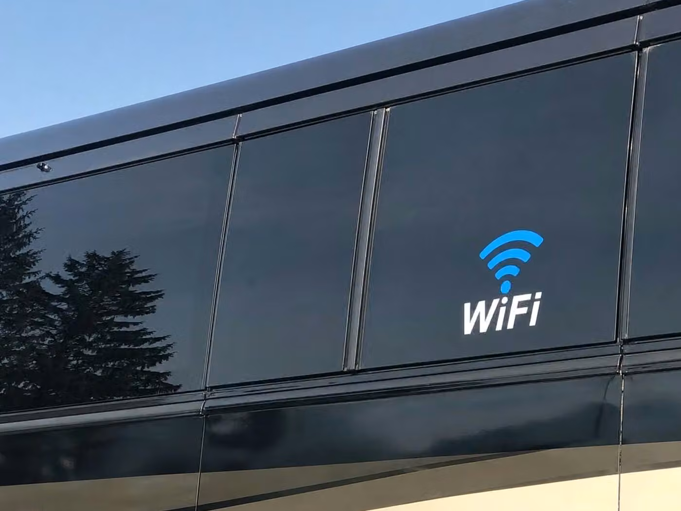 beloit 30 passenger minibus wifi