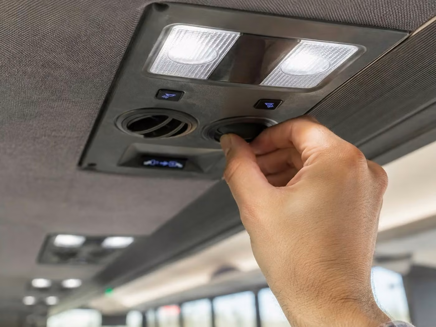 beloit 56 passenger charter bus air conditioning