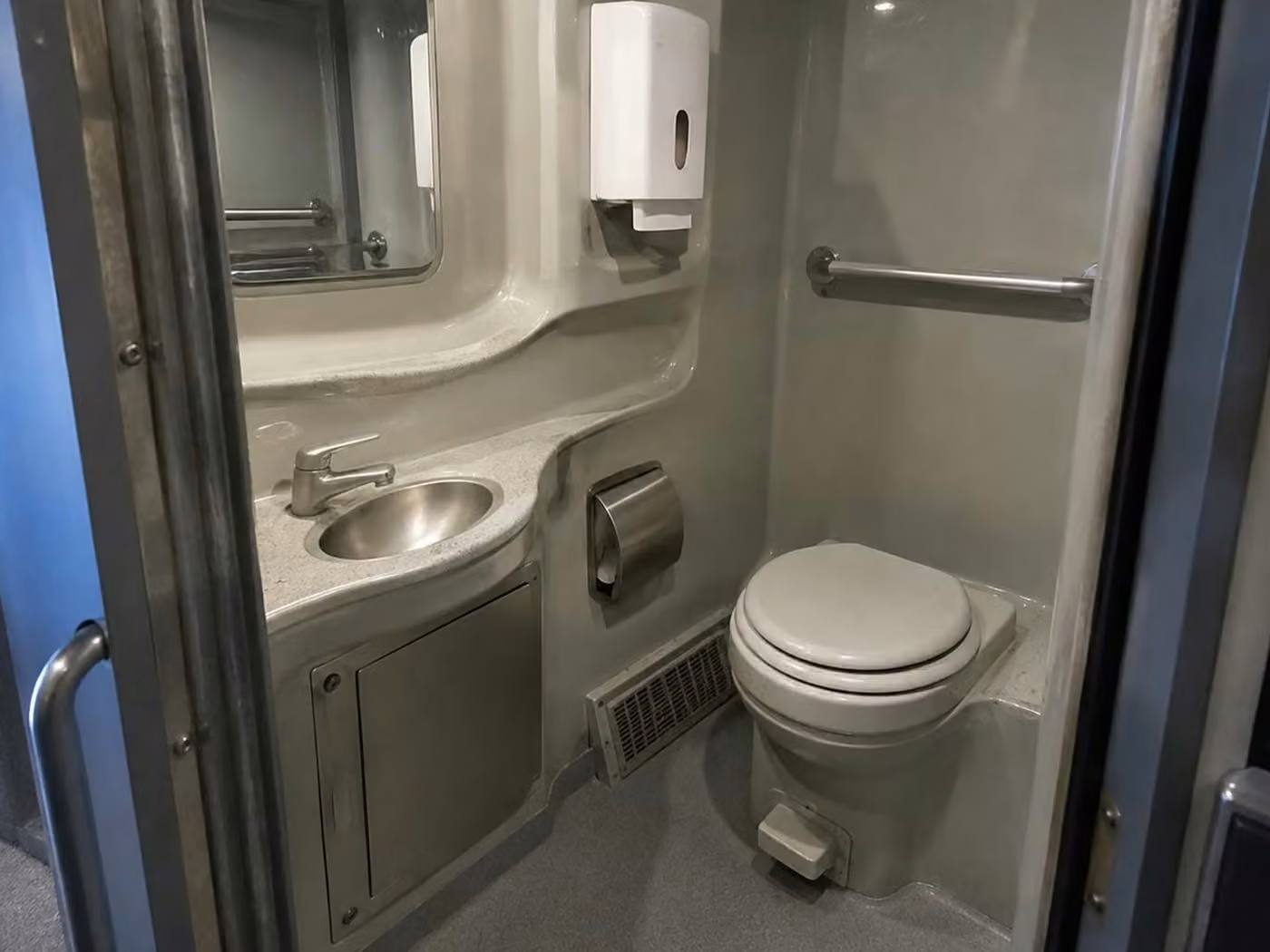 beloit 56 passenger charter bus onboard restroom