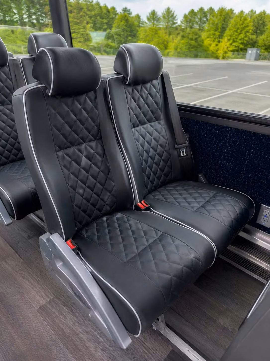 beloit 56 passenger charter bus reclining seats