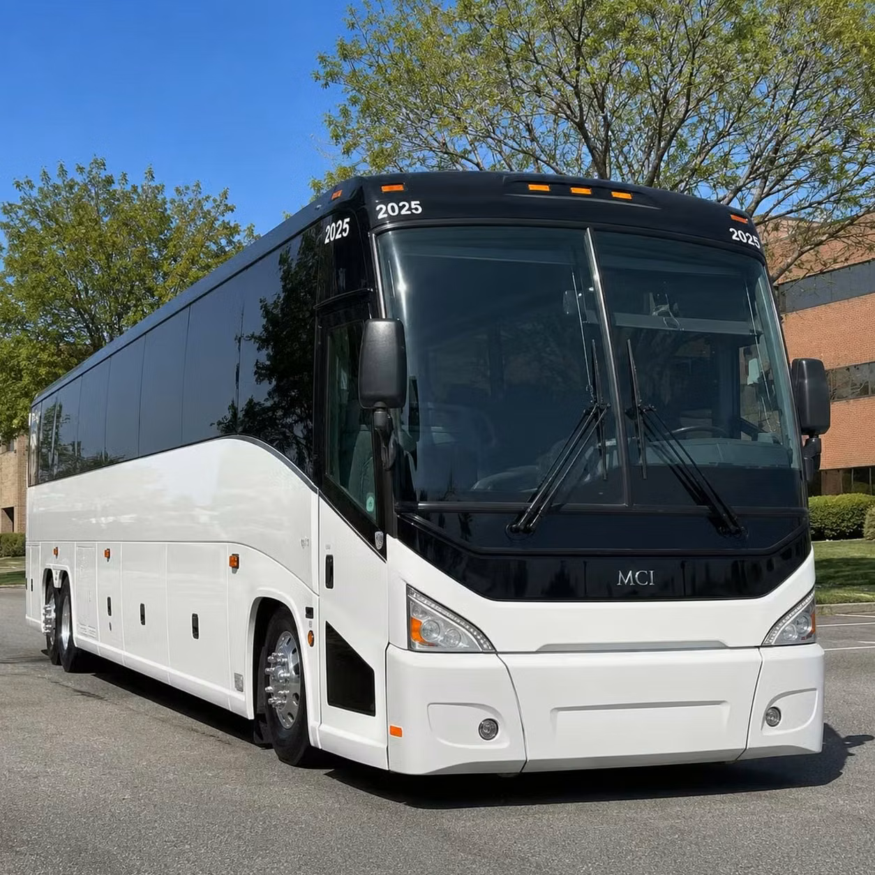 beloit custom corporate fleets and branded bus wraps in beloit