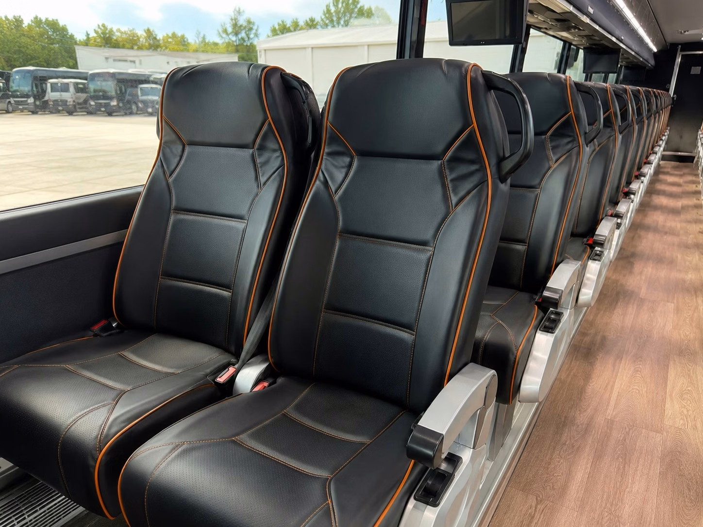 beloit private shuttles for wedding parties and families